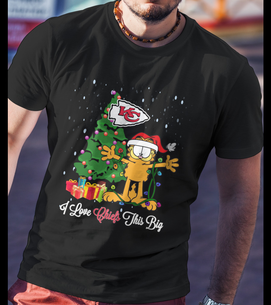 I Love Chiefs This Big Xmas Garfield Cat Kansas City Chiefs Christmas Tree T-Shirt