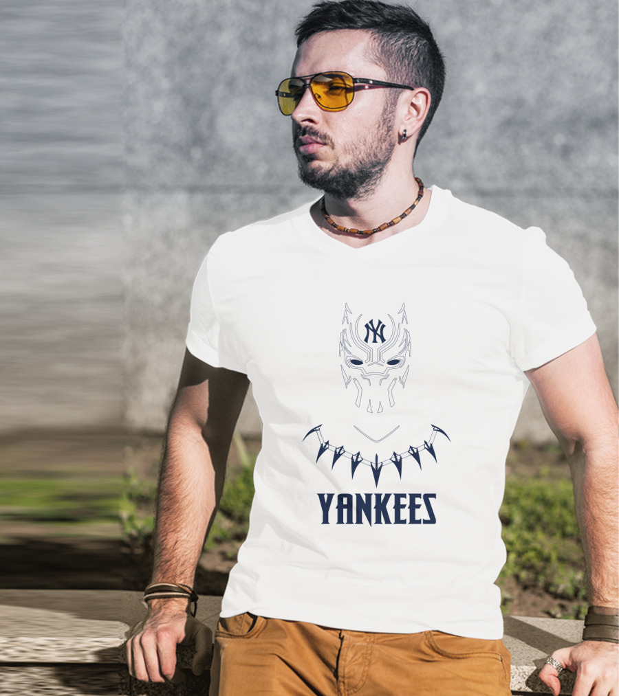 New York Yankees Black Panther Fan Logo Mashup T-Shirt