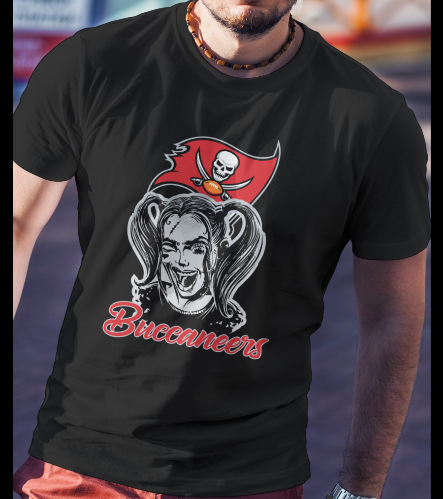 Harley Quinn Buccaneers Pirate Flag Skull Football Fans T-Shirt
