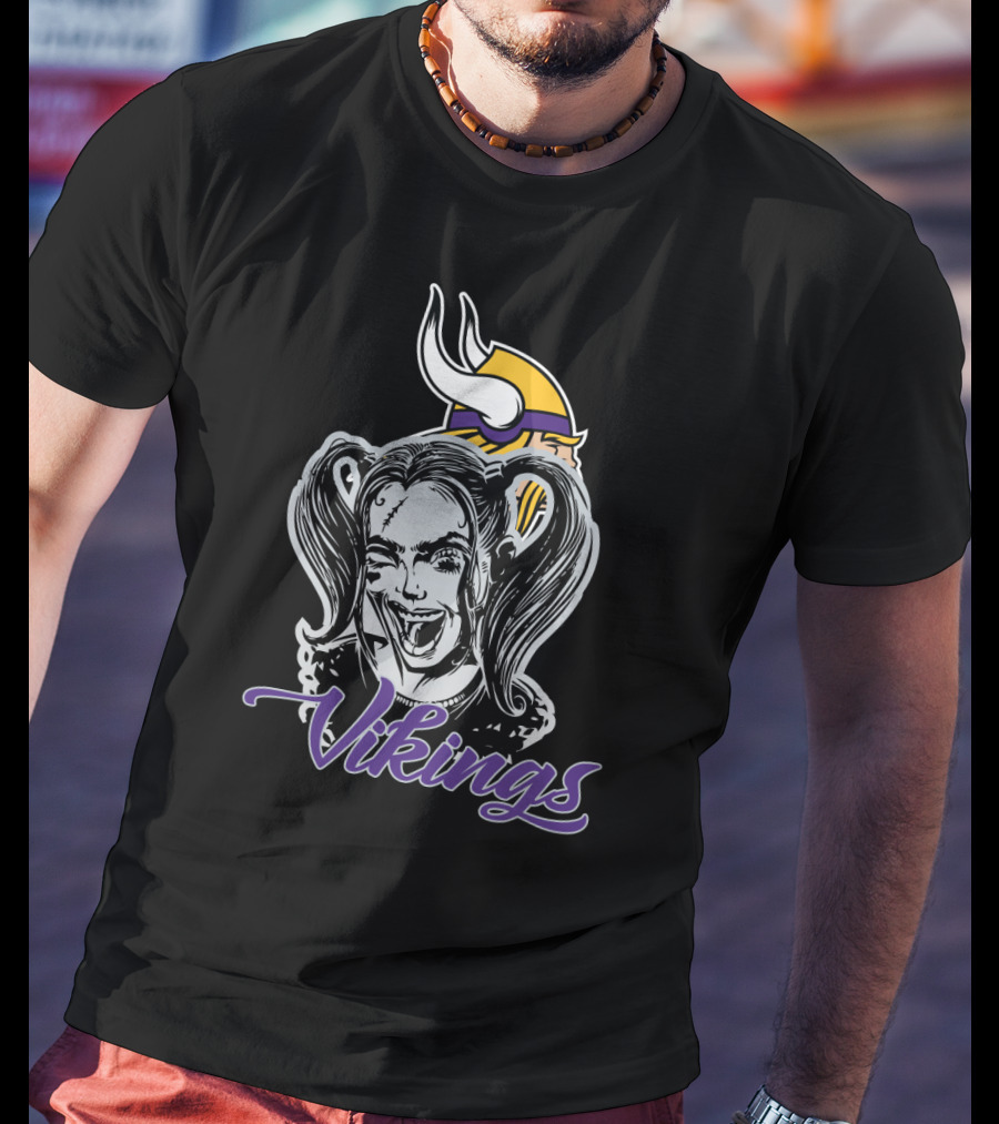 Harley Quinn Minnesota Vikings T-Shirt