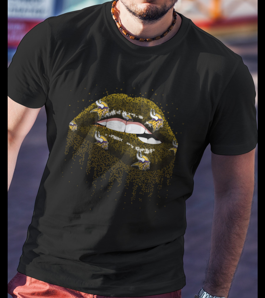 Minnesota Vikings Lips T-Shirt