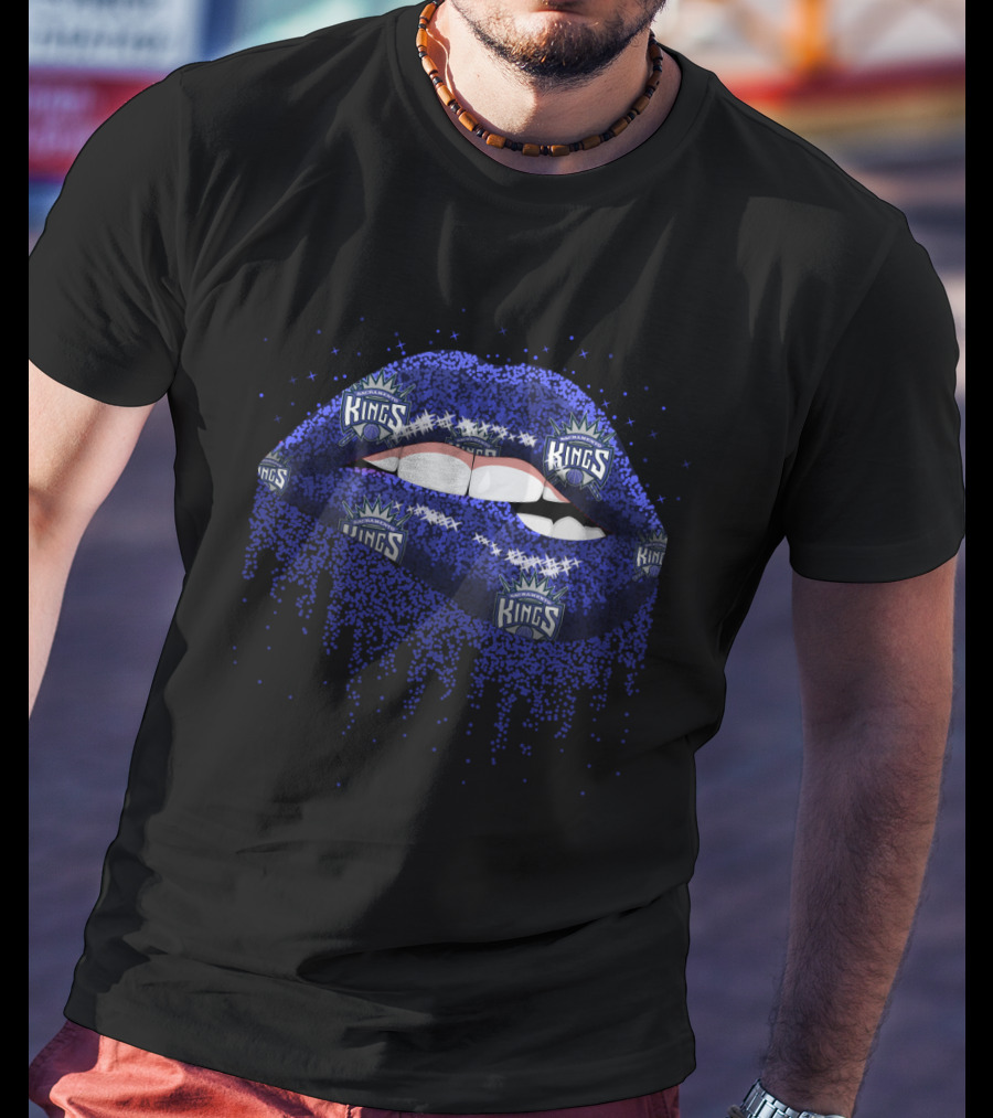 Sacramento Kings Fans Glittered Lips With Team T-Shirt