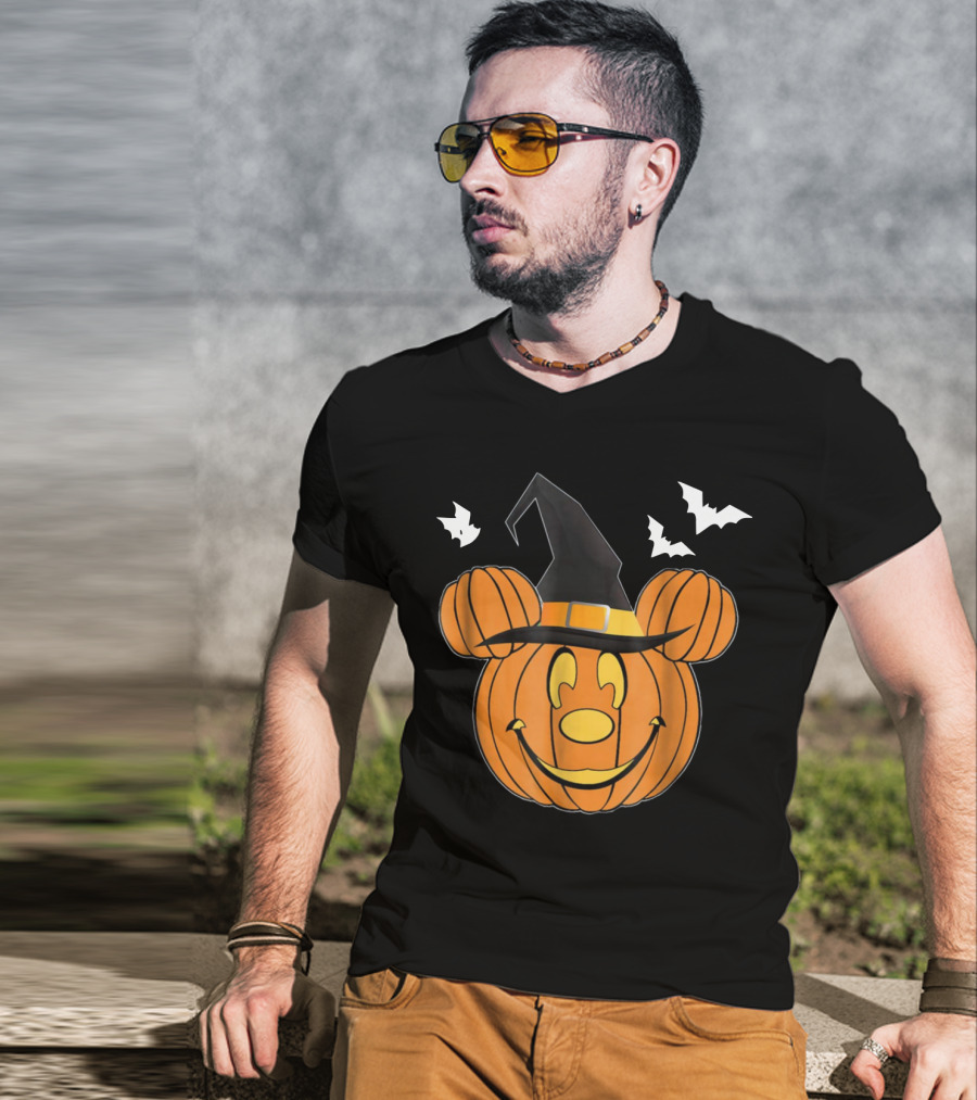 Disney Mickey Mouse Halloween Pumpkin Witch Hat And Bats T-Shirt