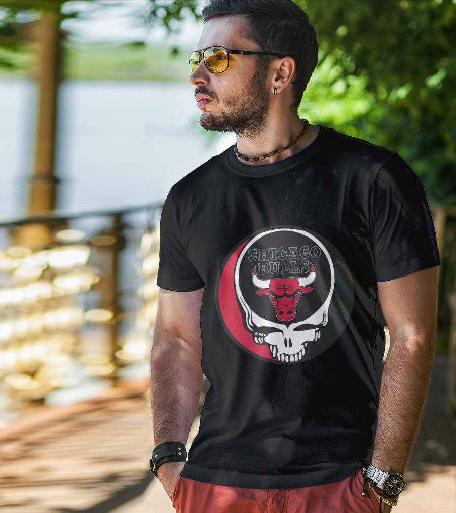 Grateful Dead Skull With Chicago Bulls T-Shirt