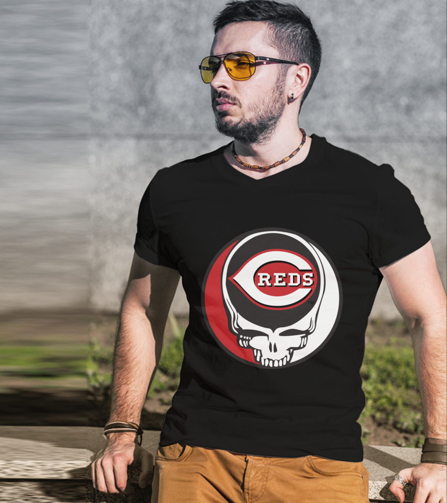 Steal Your Face Cincinnati Reds Logo Grateful Dead Fans T-Shirt