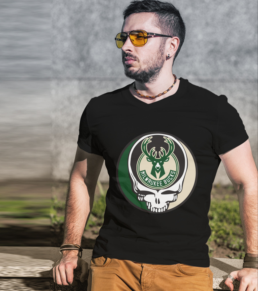 Milwaukee Bucks Grateful Dead Skull Logo Fusion T-Shirt