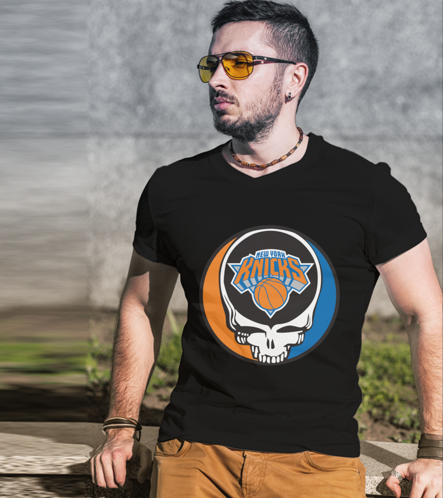 New York Knicks Grateful Dead Skull Basketball Fusion T-Shirt