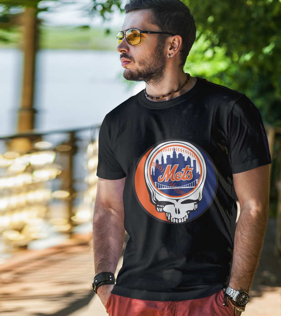 Skull Logo Blending New York Mets Skyline With Grateful Dead T-Shirt