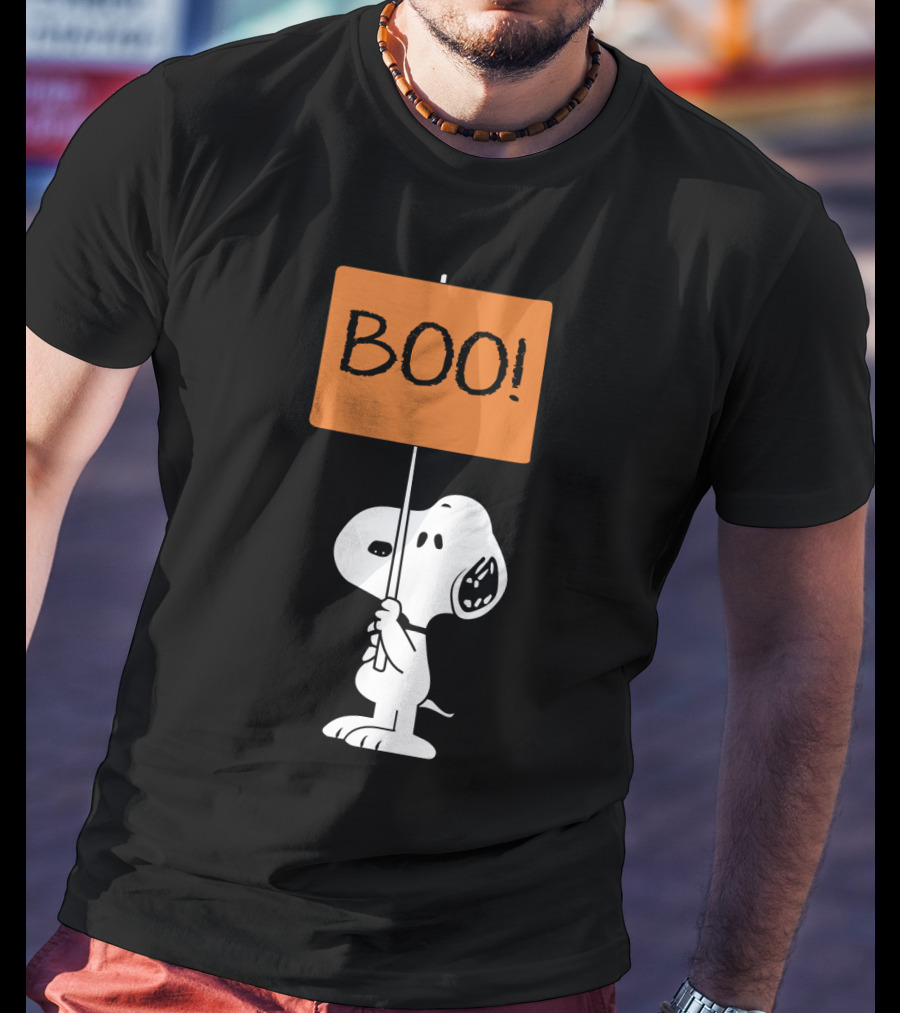 Peanuts Halloween Snoopy Holding Boo Sign T-Shirt
