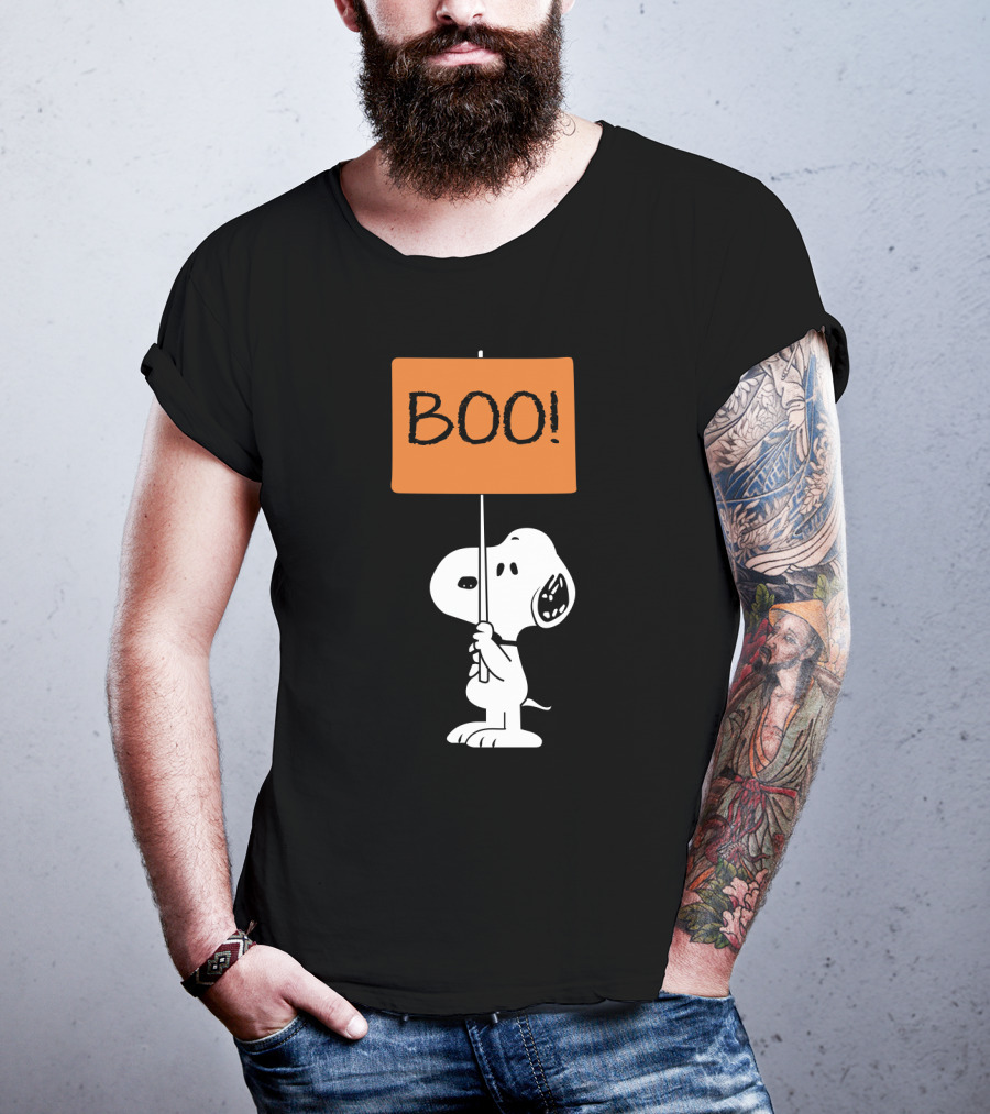 Peanuts Halloween Snoopy Holding Boo Sign T-Shirt