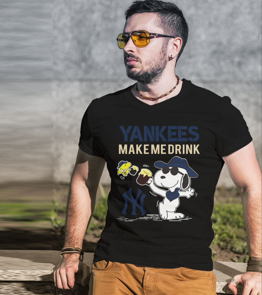 Yankees Make Me Drink Snoopy With Mug And Fish For New York Fans T-Shirt