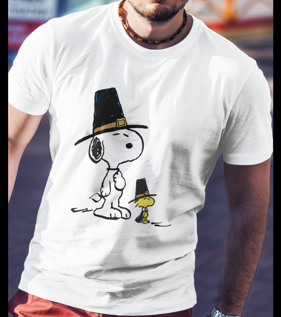 Peanuts Funny Snoopy Woodstock Thanksgiving Pilgrim Hat T-Shirt
