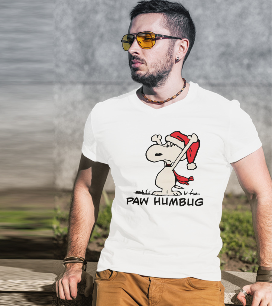 Snoopy Paw Humbug Christmas Santa Hat T-Shirt