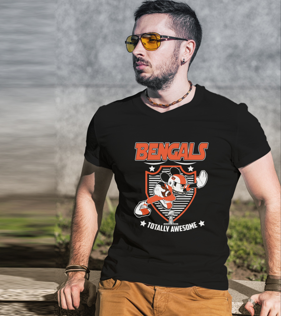 Bengals Totally Awesome Football Mouse Fans T-Shirt