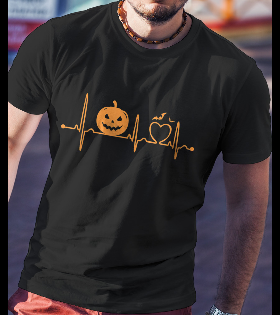 Halloween Pumpkin Heartbeat Jack-O'-Lantern Heart Bats EKG Line T-Shirt