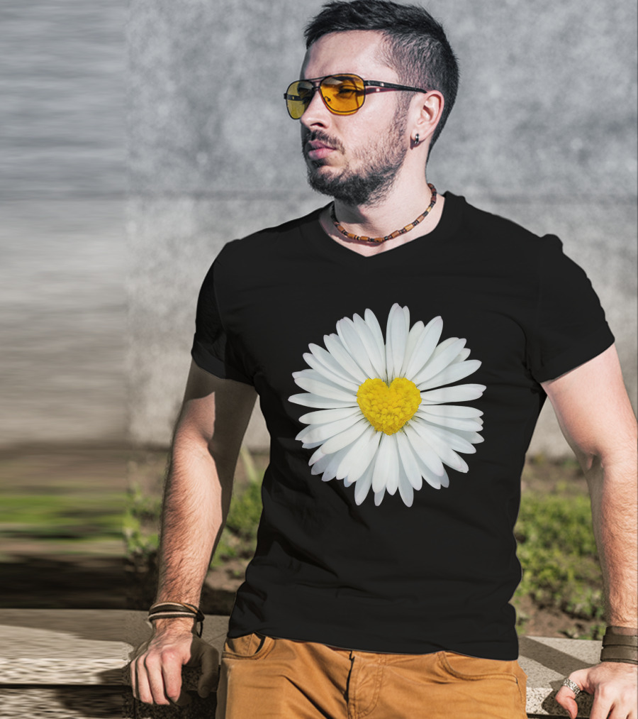 White And Yellow Heart Daisy Blossom T-Shirt