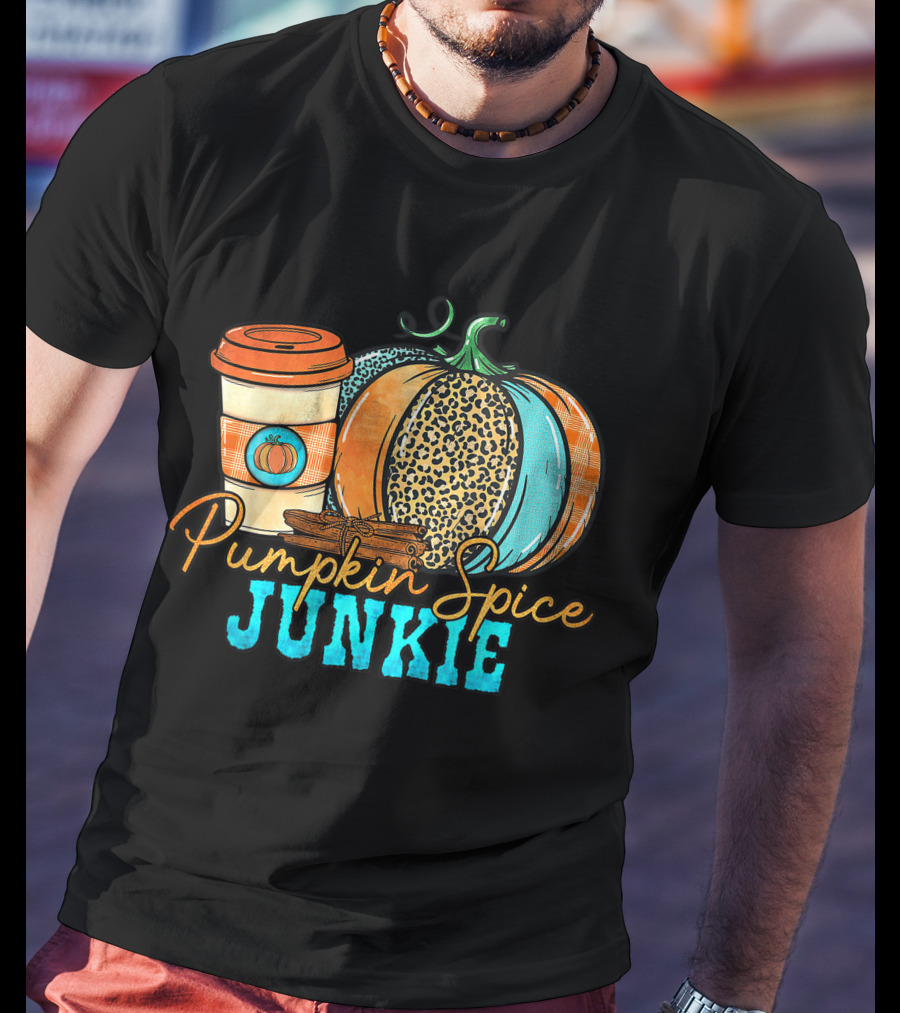 Pumpkin Spice Junkie Coffee Cup With Stylish Pumpkin And Cinnamon Sticks T-Shirt