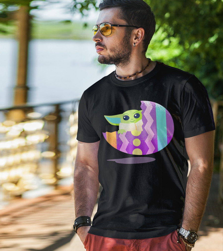Mandalorian The Child Baby Yoda Pastel Zigzag Easter Egg T-Shirt