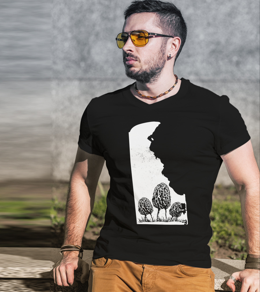 Delaware Morel Mushroom Hunting Foraging Shrooming Hunter Exploration T-Shirt