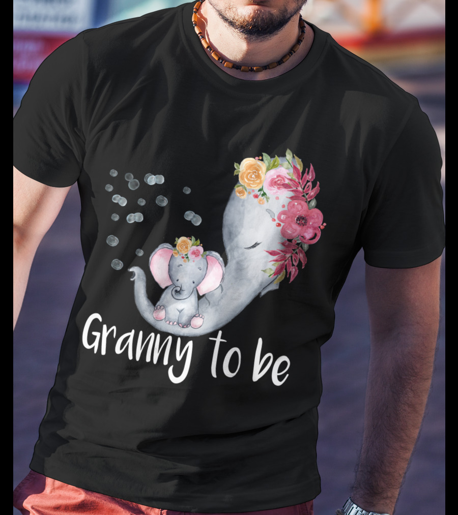 Granny To Be Elephant Baby Shower Floral For Girl T-Shirt