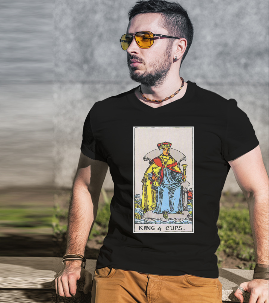 King Of Cups Tarot Card Ruler Element Water Symbolism T-Shirt