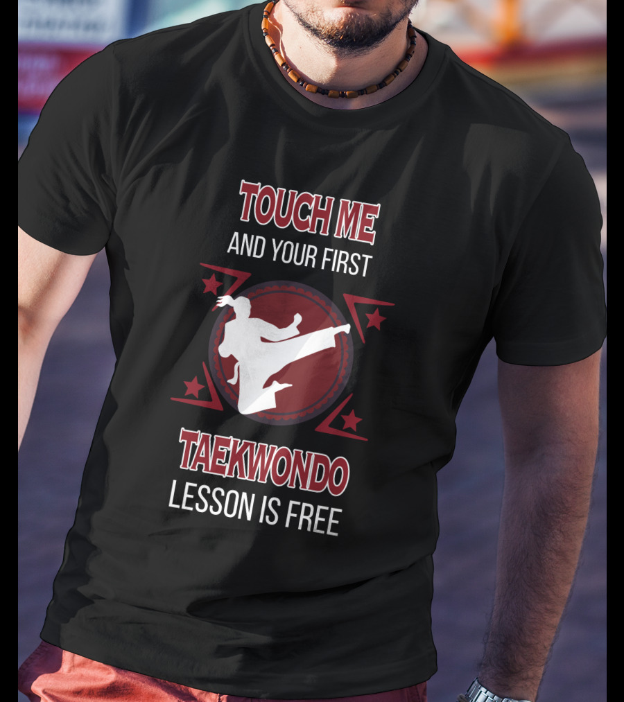 Touch ME Taekwondo Kicking Star Motif T-Shirt