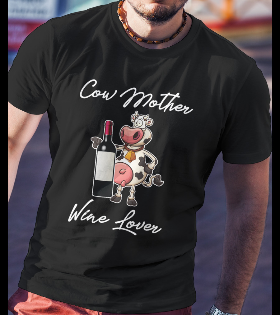 Cow Mother Wine Lover Funny Cow With Wine Bottle T-Shirt