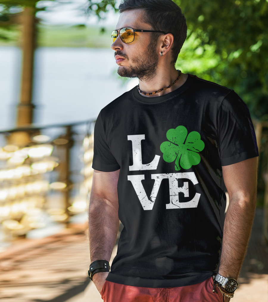 St. Patrick's Day Love With Shamrock T-Shirt