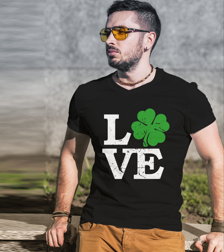 St. Patrick's Day Love With Shamrock T-Shirt