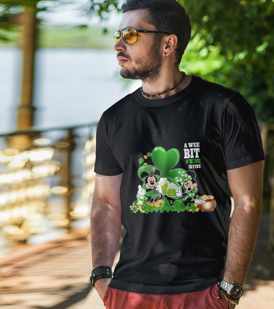 Mickey And Minnie A Wee Bit O'Wine Is Fine Patrick's Day T-Shirt