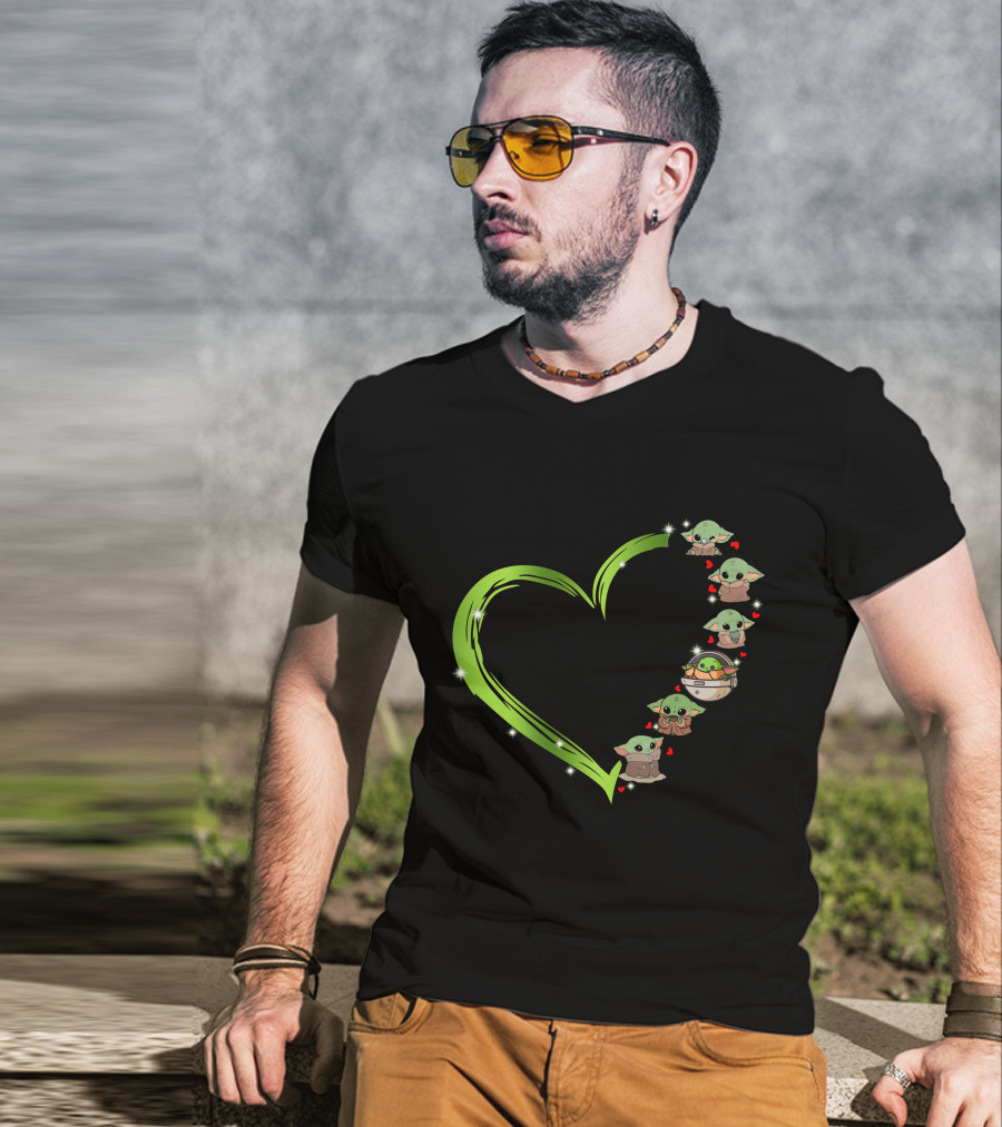 Baby Yoda Love Heart Shape Grogu Mandalorian Cute Green Jedi T-Shirt