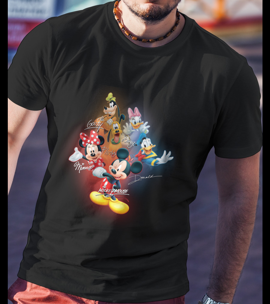Mickey Mouse Minnie Pluto Goofy Daisy Donald Signatures T-Shirt
