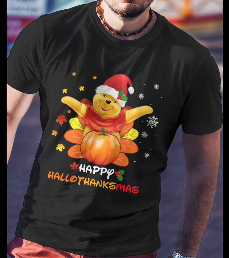 Happy Hallothankmas Pooh Pumpkin Santa Hat T-Shirt