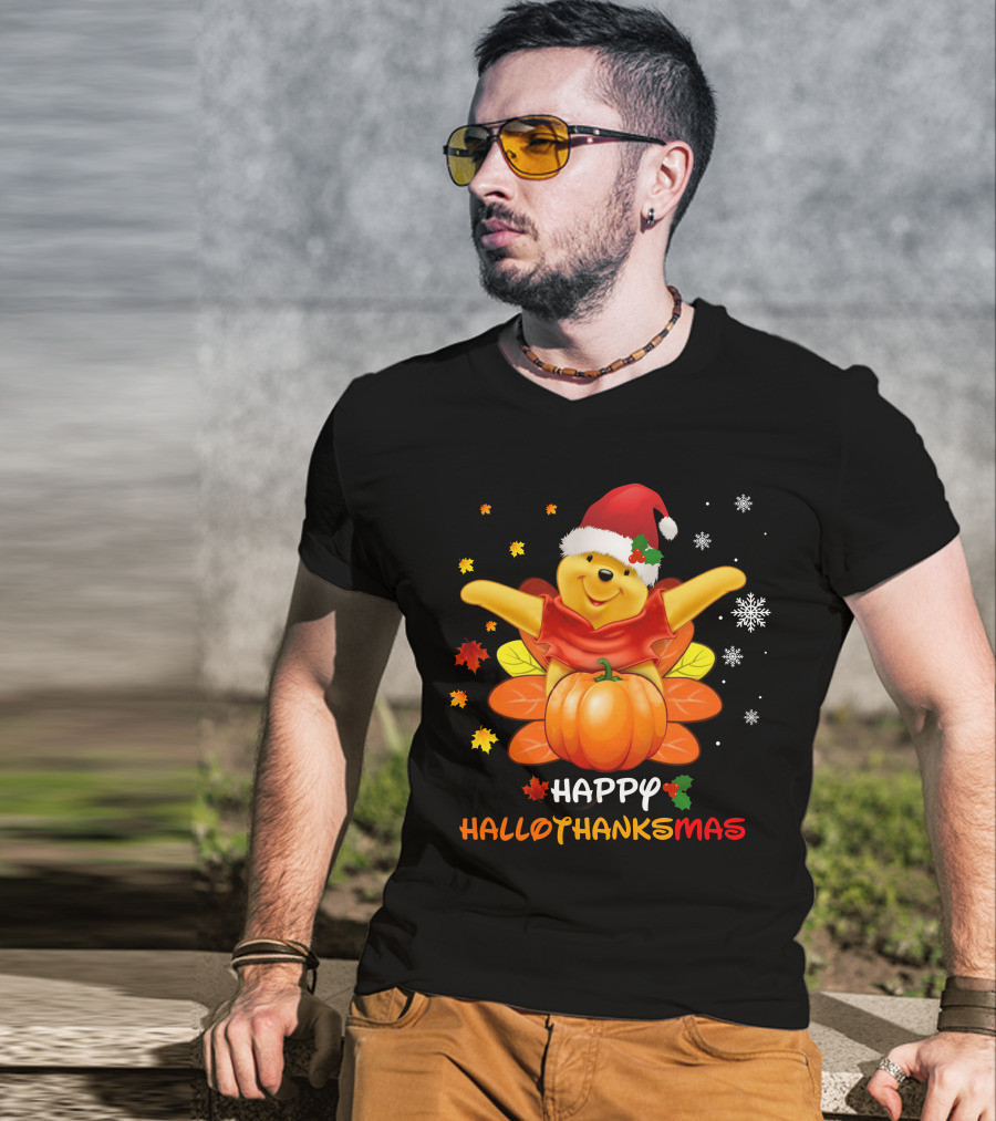 Happy Hallothankmas Pooh Pumpkin Santa Hat T-Shirt