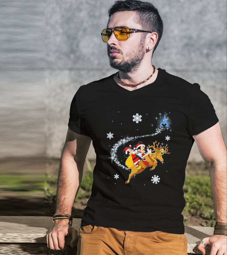 MK Deer Christmas Mickey And Minnie Santa Reindeer Snowflakes Disney Castle T-Shirt