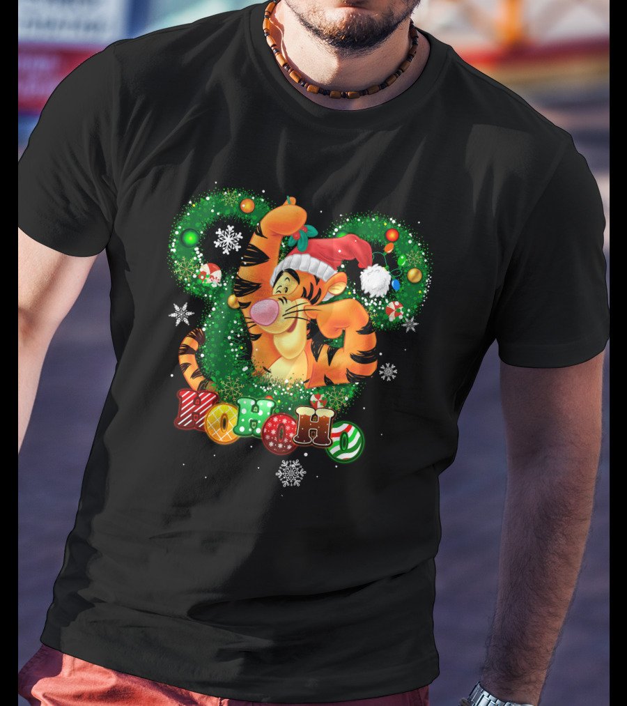 TG HHH Christmas Ho Ho Ho Tigger Santa Hat Snowflakes Holiday Wreath T-Shirt