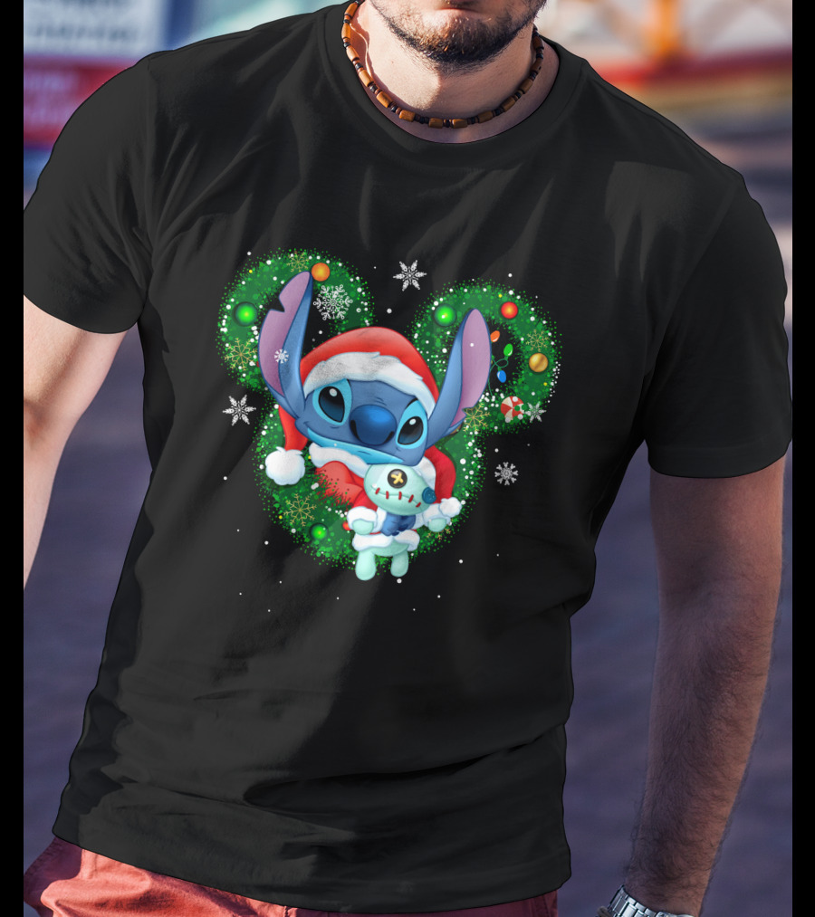 ST Head Green Christmas Stitch Santa Holding Scrump T-Shirt