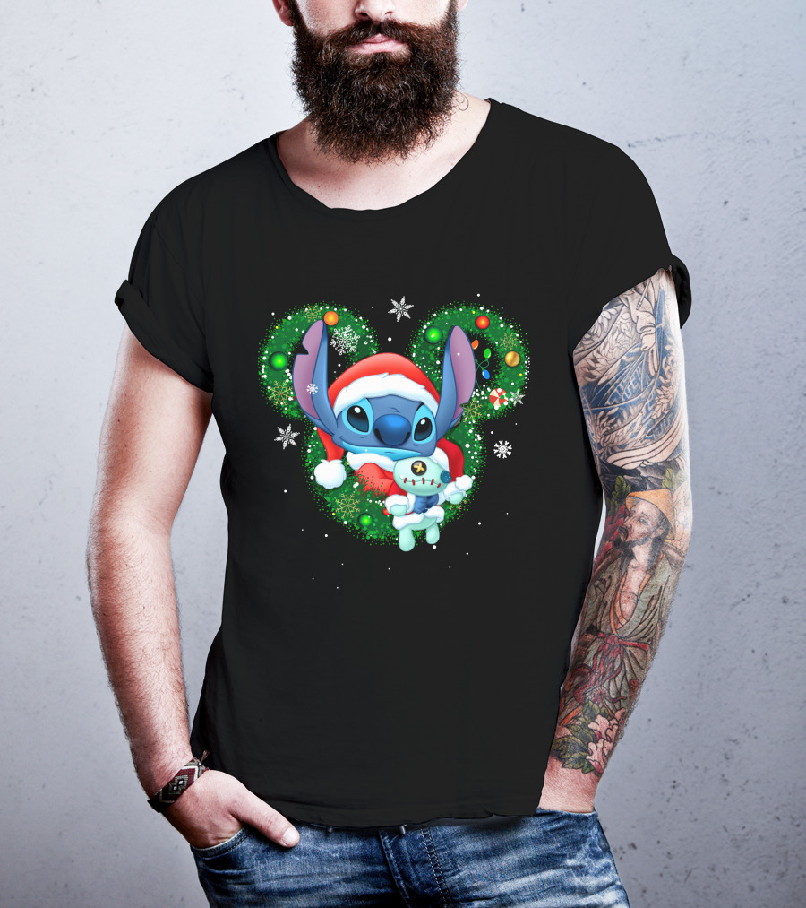 ST Head Green Christmas Stitch Santa Holding Scrump T-Shirt