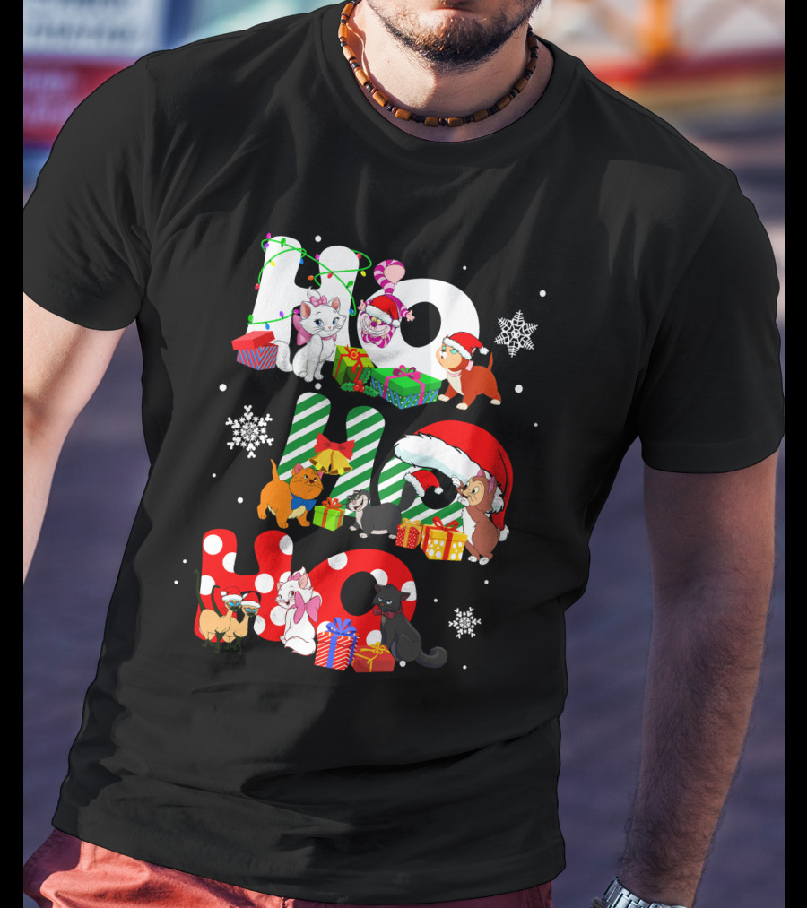 Disney Hohoho Christmas Cats Snowflakes Presents T-Shirt