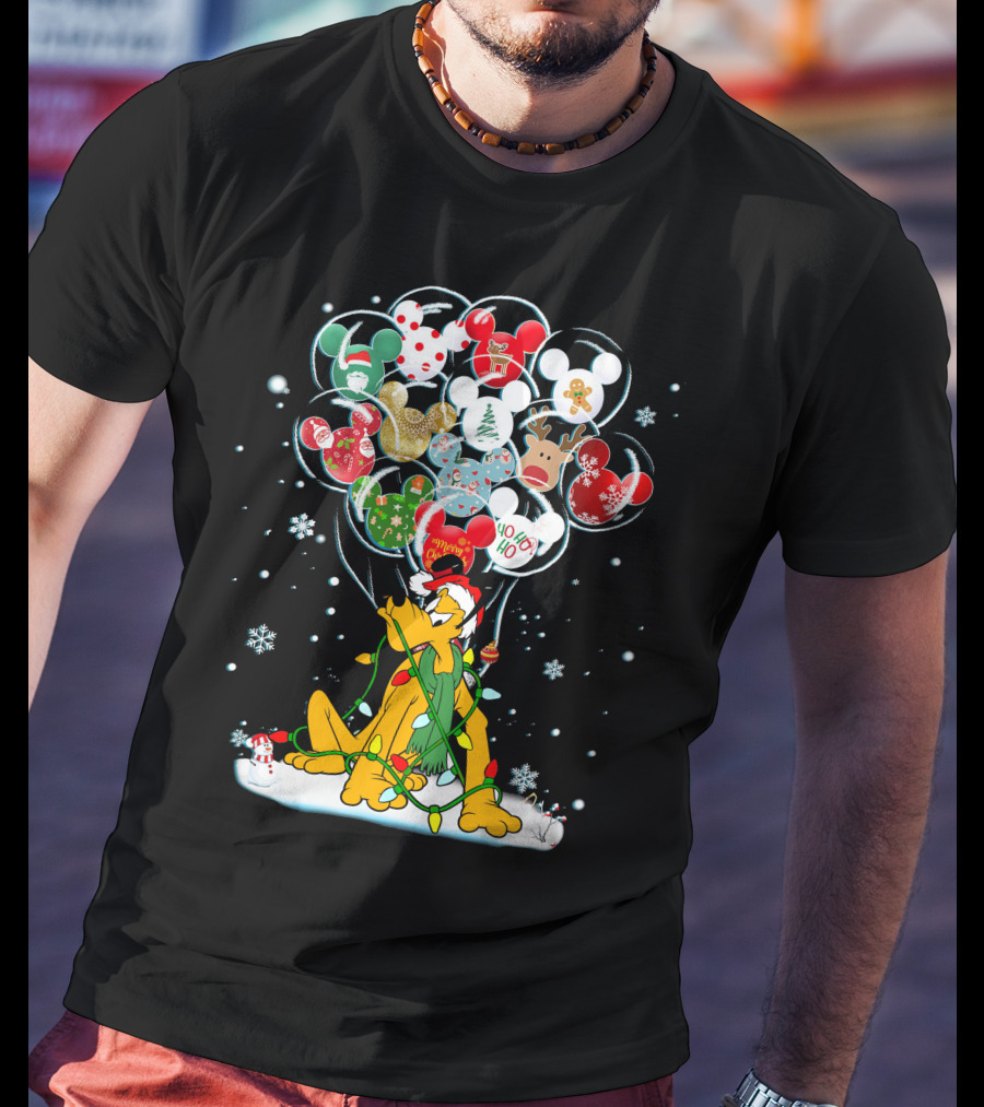 Pluto Christmas Mickey Mouse Balloon Festive Snowflakes Holiday Scene T-Shirt