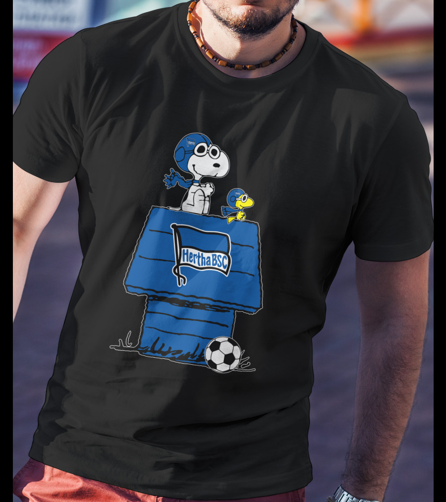 Hertha BSC Snoopy And Woodstock Doghouse Soccer T-Shirt
