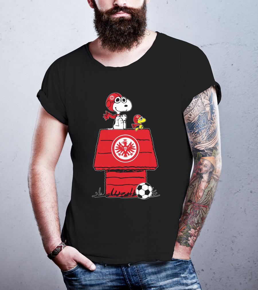 Eintracht Frankfurt Snoopy And Woodstock Football Fan T-Shirt