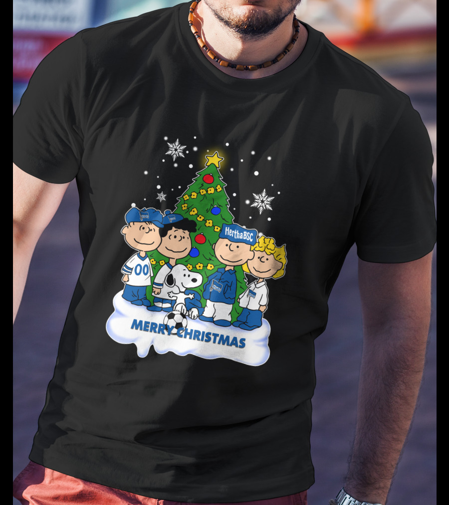 Hertha BSC Peanuts Merry Christmas Tree Scene T-Shirt