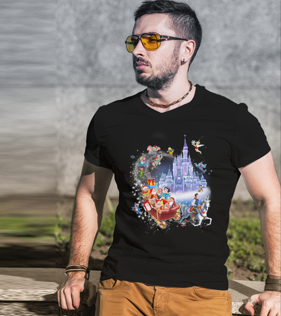 Snow White And Disney Friends Christmas Castle Adventure T-Shirt