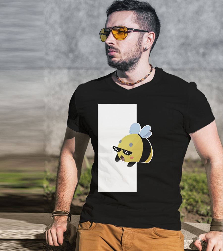 Tubbo And Ranboo Cool Bee Sunglasses Black And White Background T-Shirt