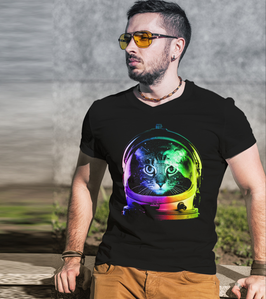 Astronaut Cat Classic Funny Cat In Space Helmet With Rainbow Glow T-Shirt