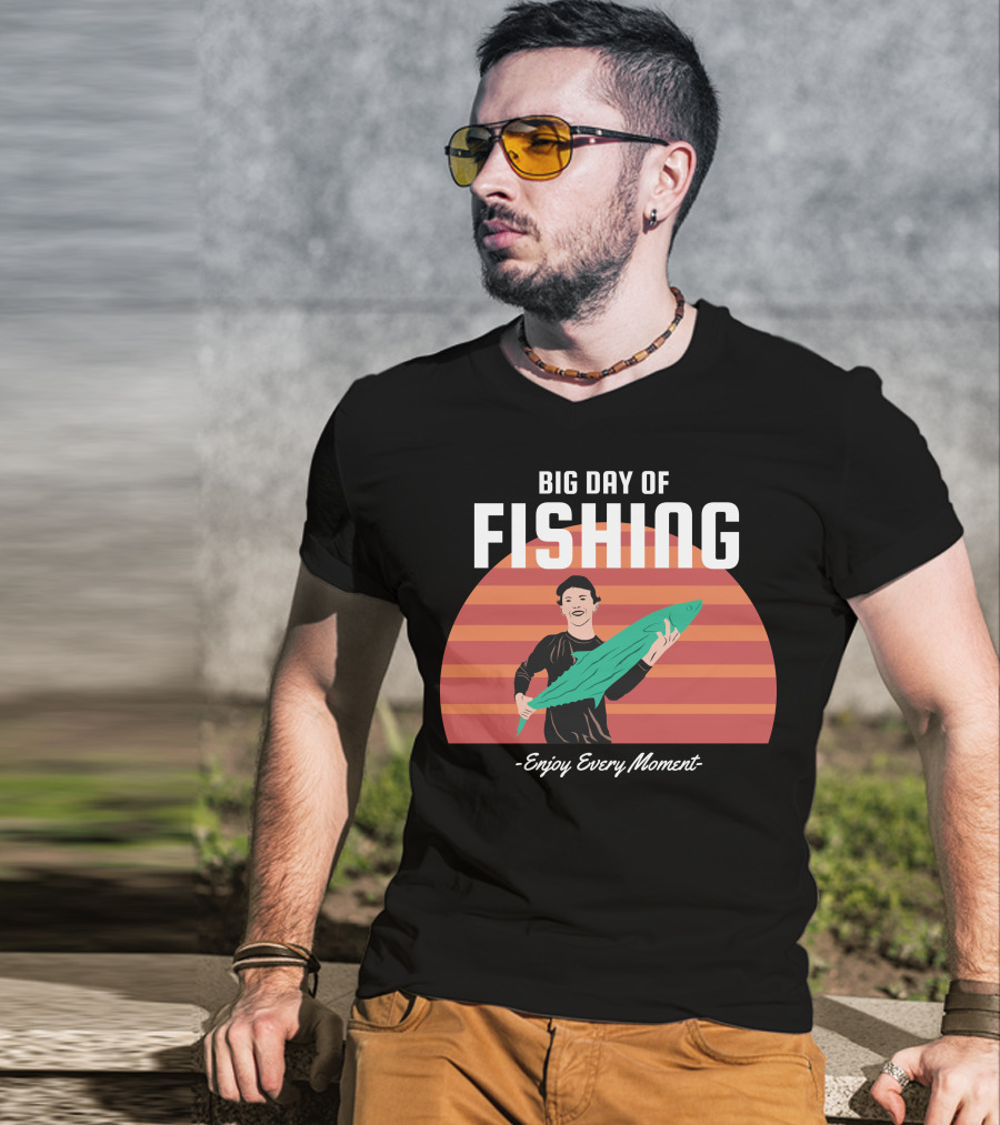 Big Day Of Fishing Enjoy Every Moment Retro Sunset Catch T-Shirt