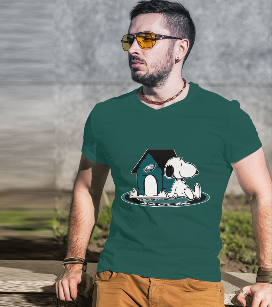 Philadelphia Eagles Snoopy Now And Forever Football Fan T-Shirt