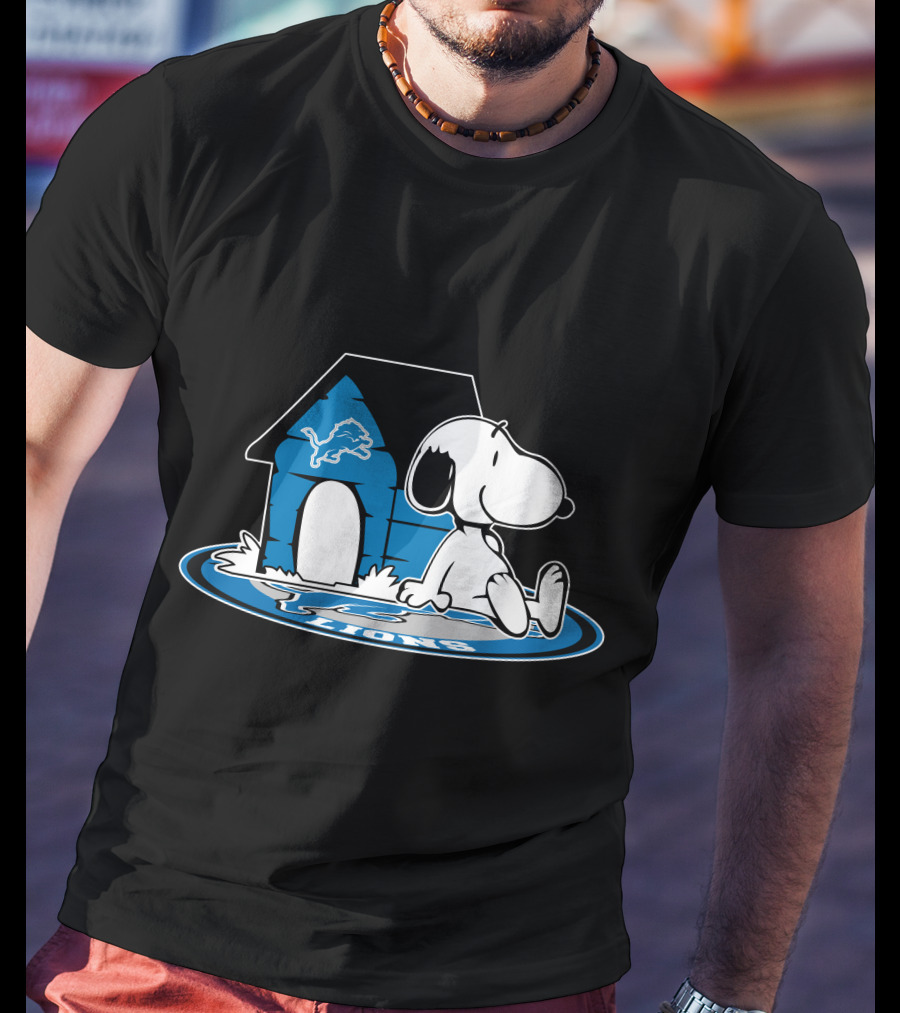 Detroit Lions Football Forever Snoopy Fan Art Peanuts T-Shirt