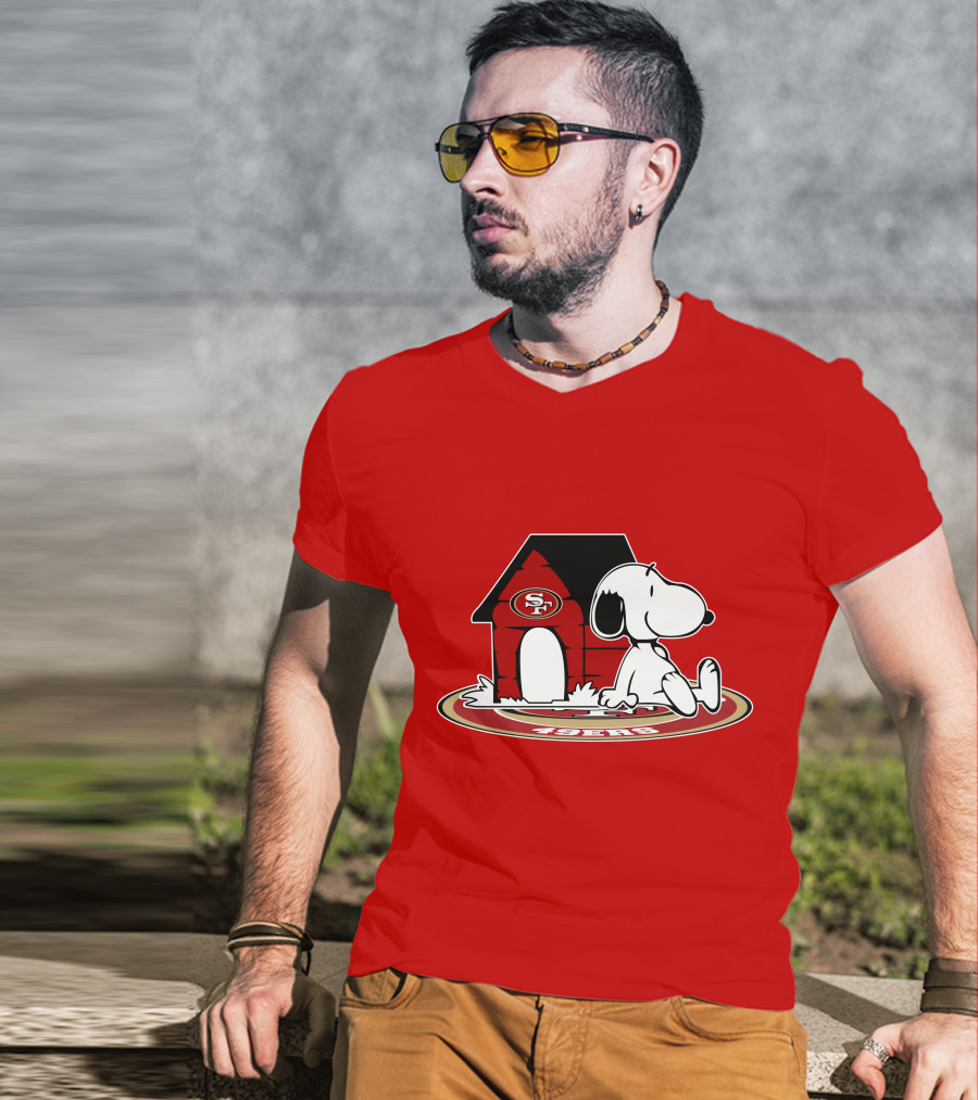 San Francisco 49ers Snoopy Fan Forever T-Shirt